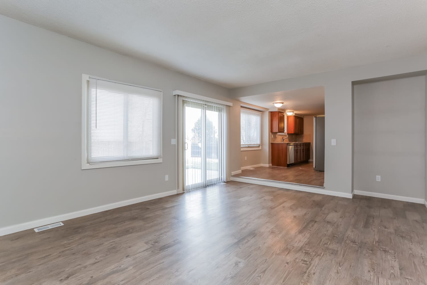 2569 E 102nd Ave, Thornton photo 7