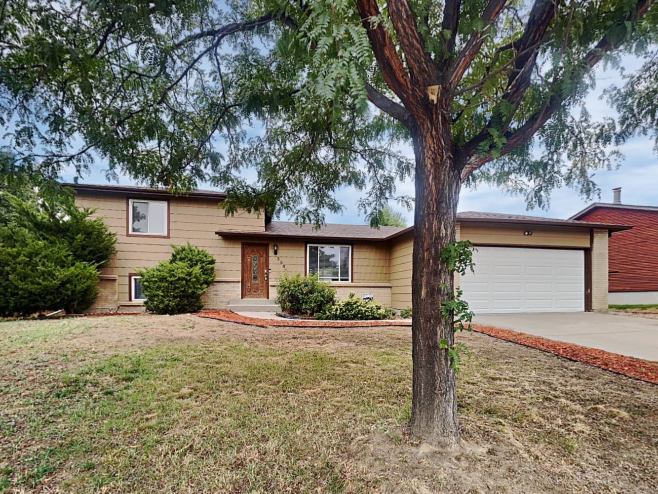 Front of 2594 S Crystal St, Aurora, CO