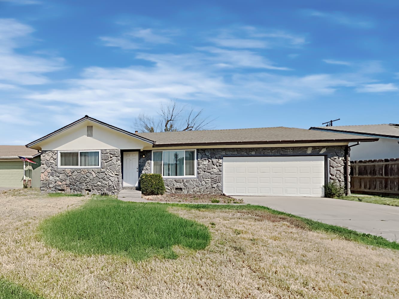 Front of 26 N Pacific Ave, Lodi, CA