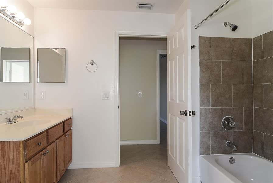 261 NE Granduer Ave, Port Saint Lucie photo 12