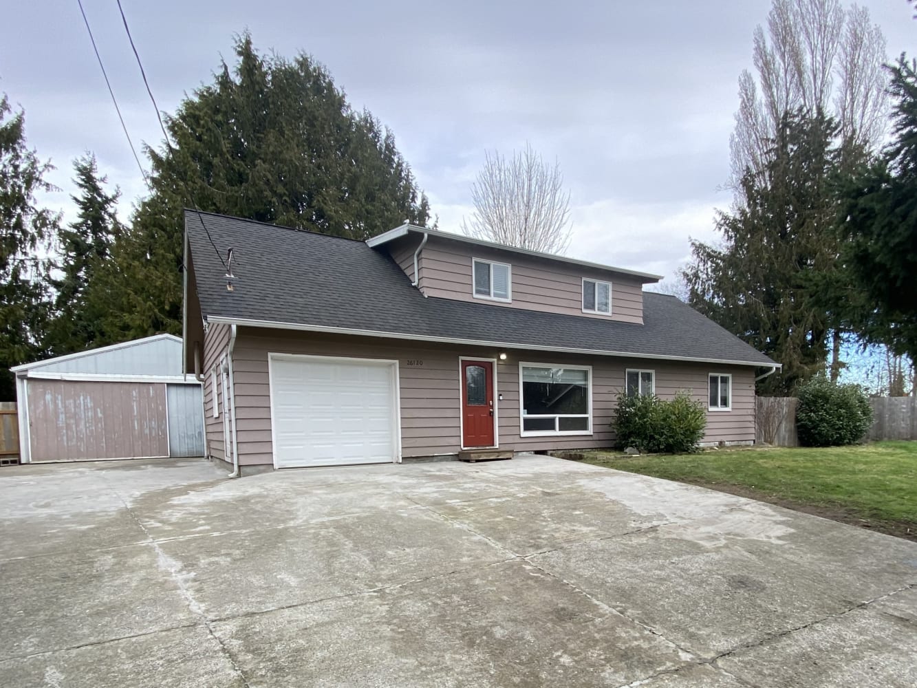 Front of 26120 18th Ave S, Des Moines, WA