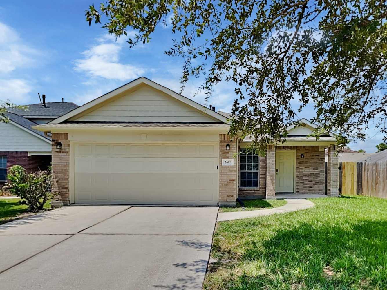 Front of 2615 Shearwater Bend Dr, Humble, TX