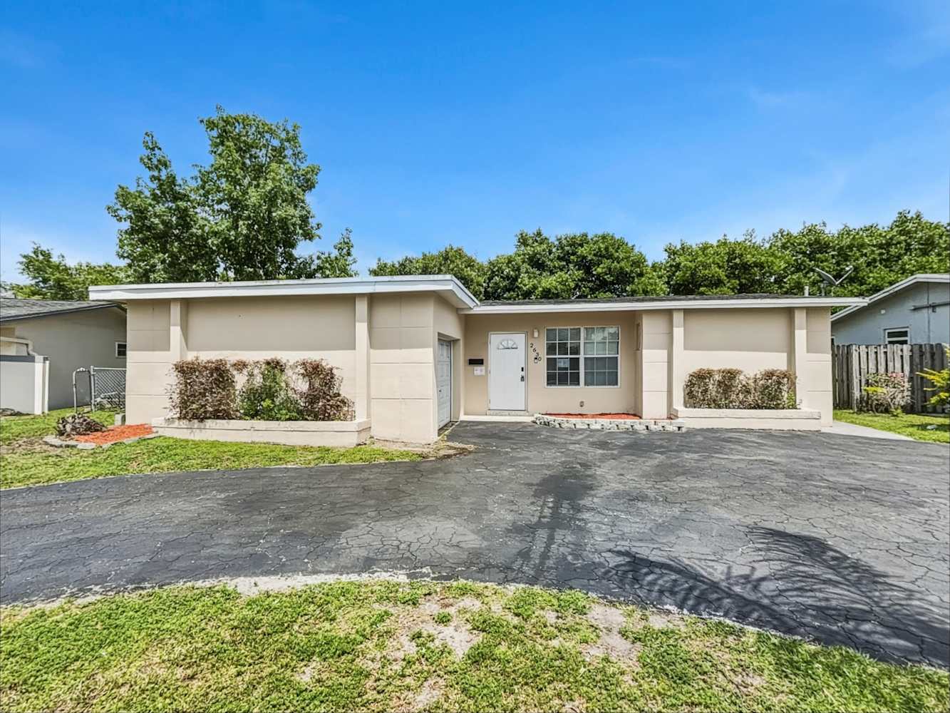 2630 NW 83rd Ave, Sunrise photo 1