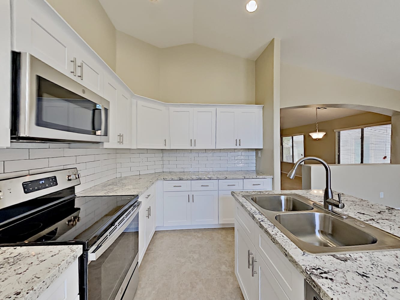2677 W Half Moon Cir, Queen Creek photo 10