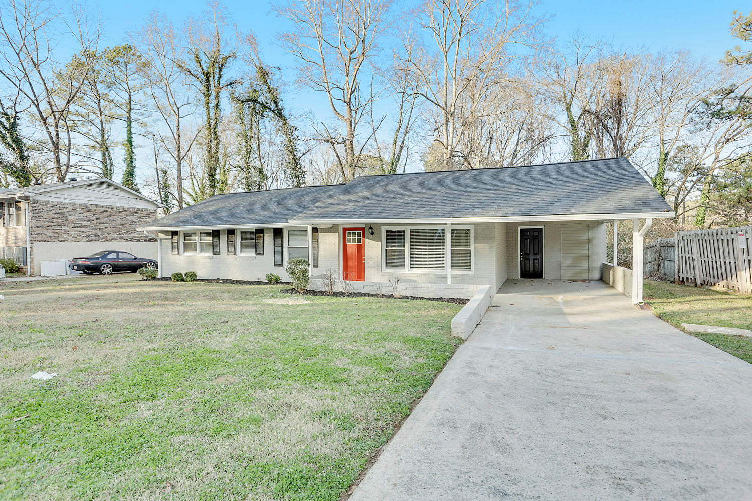 Front of 2679 Carriage Ln, College Park, GA