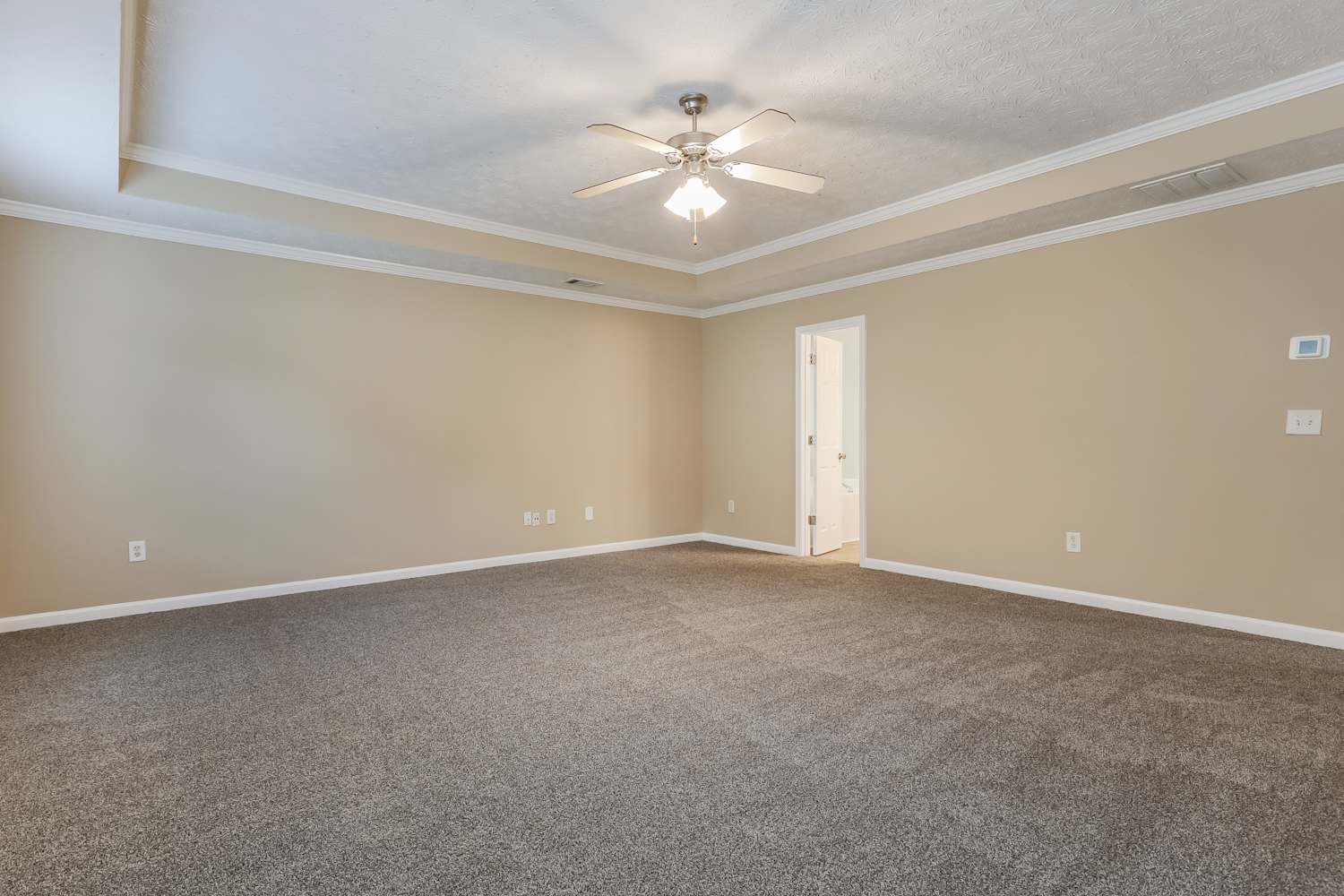 270 Valley View Dr, Fairburn photo 9