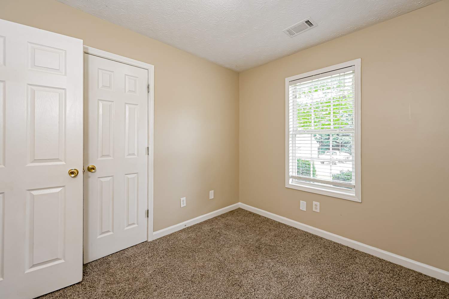 2709 Glendale Dr, Gainesville photo 13