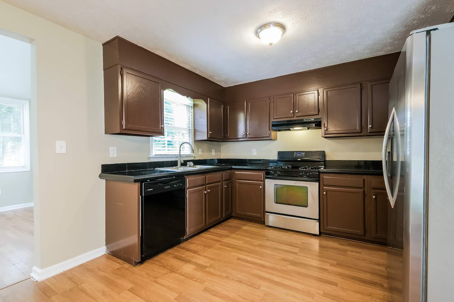 2711 Spring Ridge Cir, Snellville photo 9