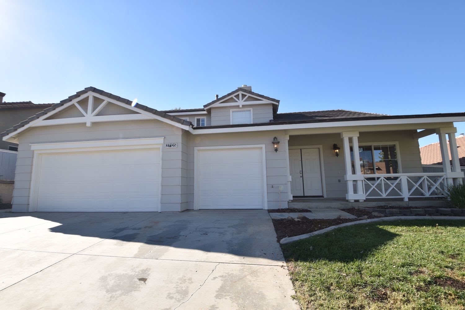 Front of 27125 Calendula St, Corona, CA