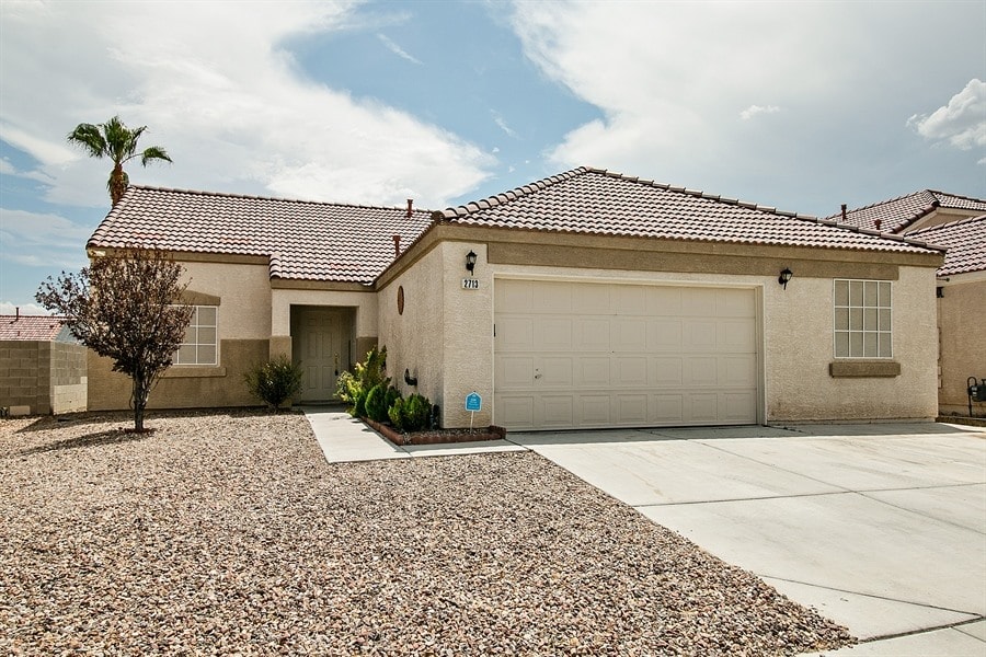 Front of 2713 Fern Forest Ct, North Las Vegas, NV