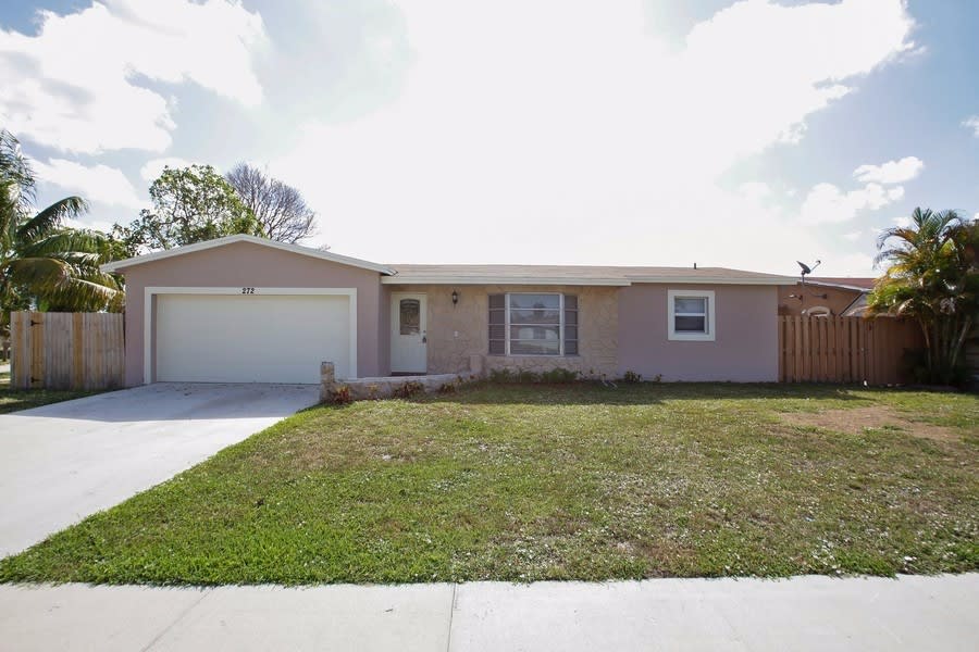Front of 272 NW 79th Ter, Margate, FL