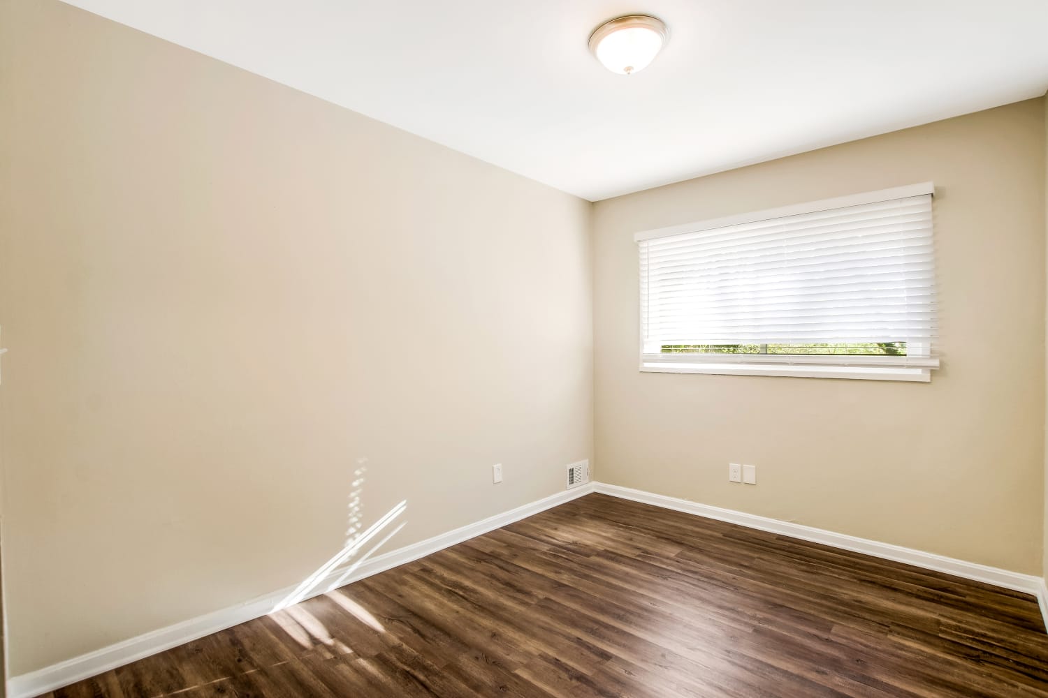 2740 Bonnybrook Dr Sw, Atlanta photo 5