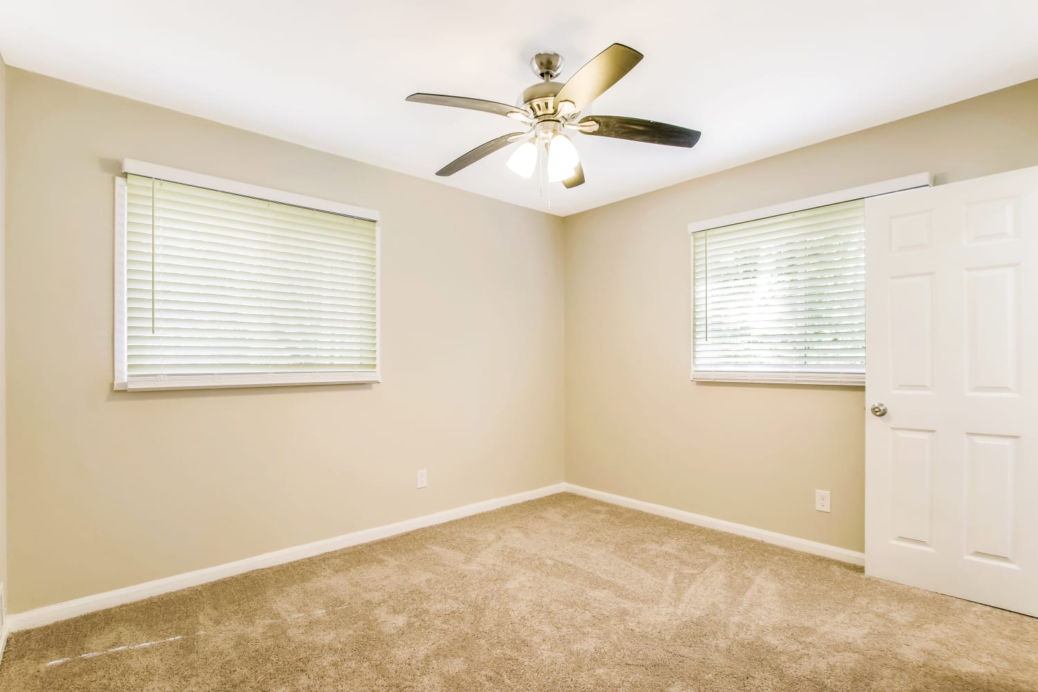 2740 Bonnybrook Dr Sw, Atlanta photo 13