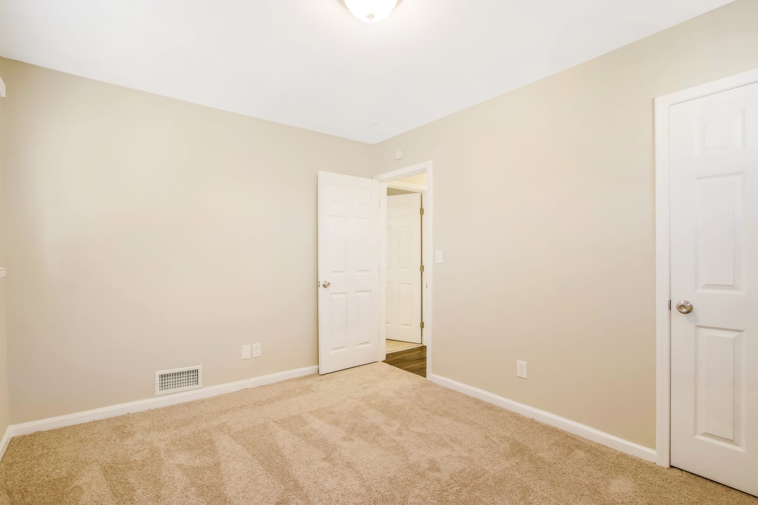2740 Bonnybrook Dr Sw, Atlanta photo 12
