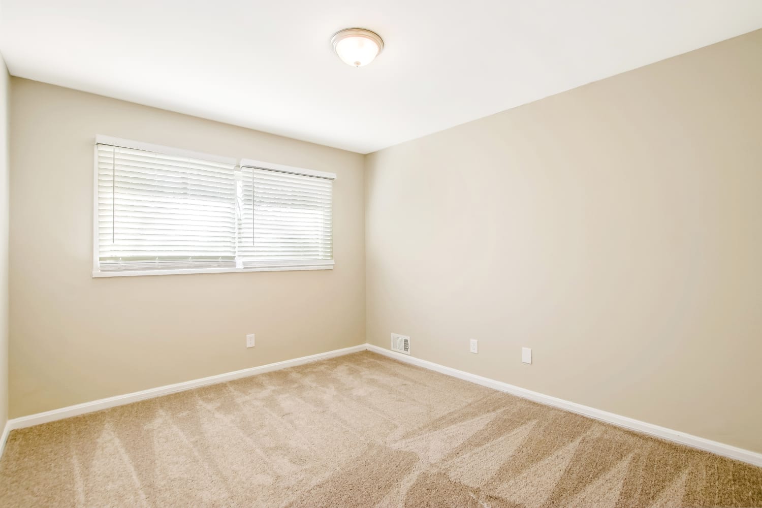 2740 Bonnybrook Dr Sw, Atlanta photo 14