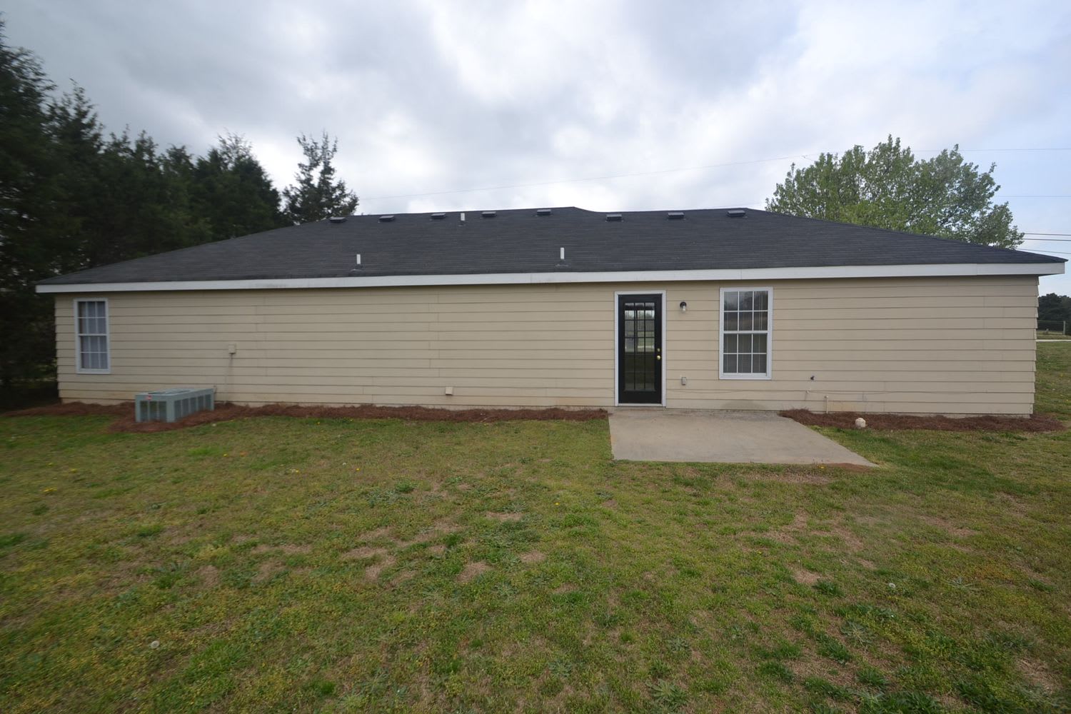 2740 Moon Rd, Loganville photo 11