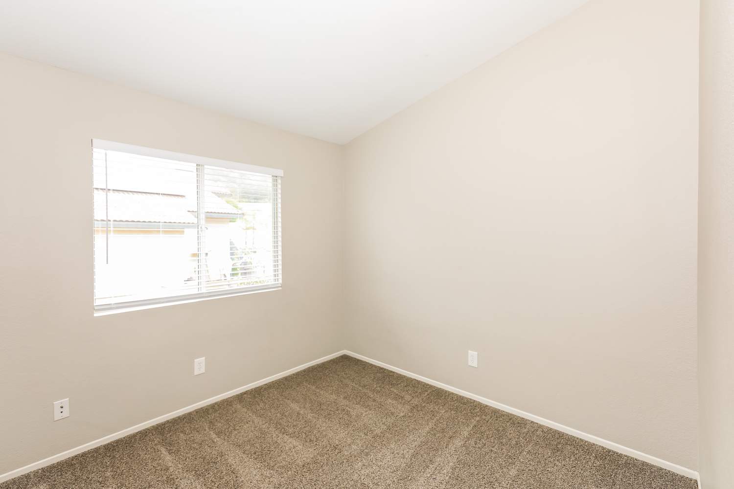 27451 Echo Canyon Ct, Corona photo 15
