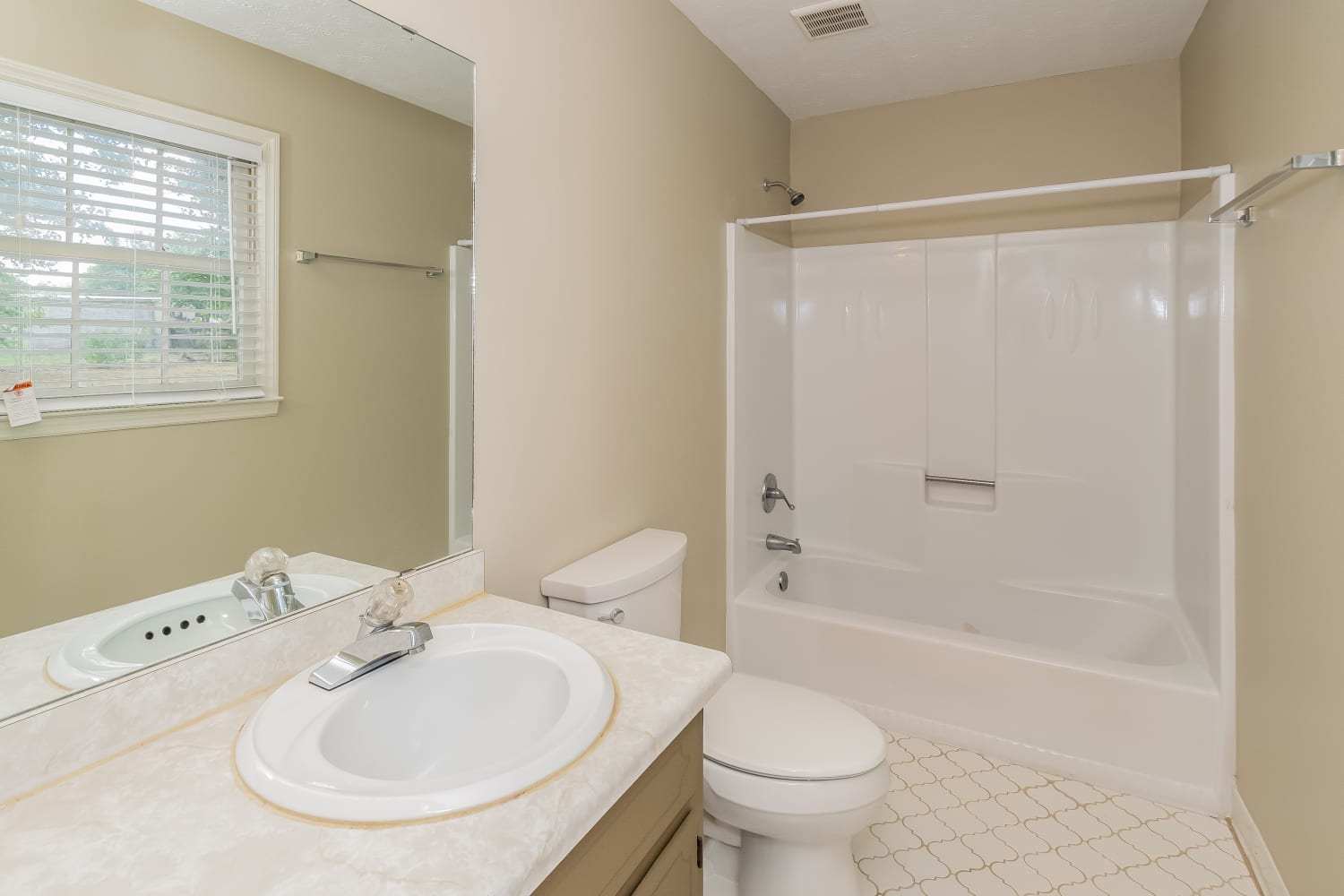2764 Michelle Cir, Dacula photo 16