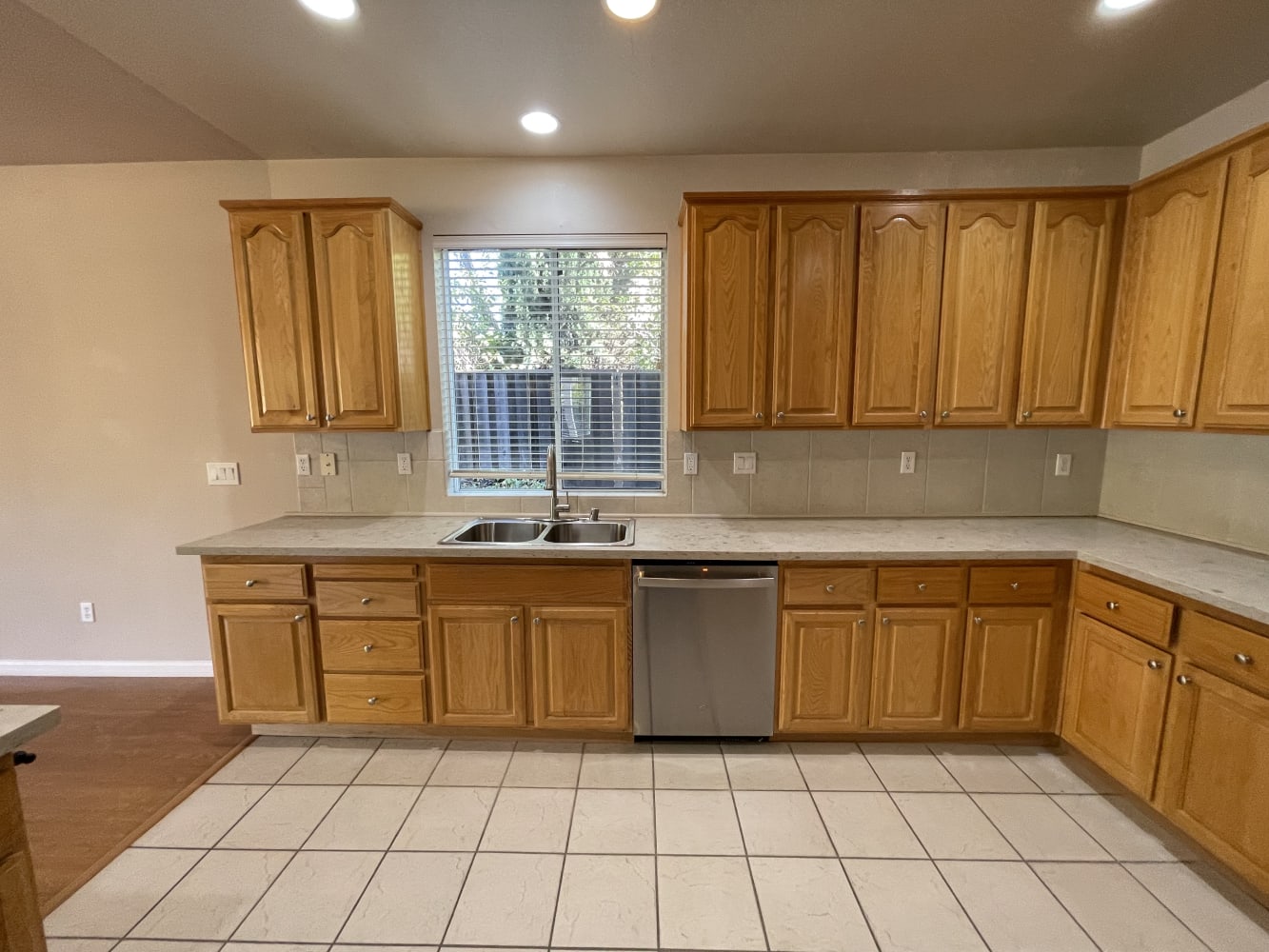 278 Woodcrest Dr, Vacaville photo 6