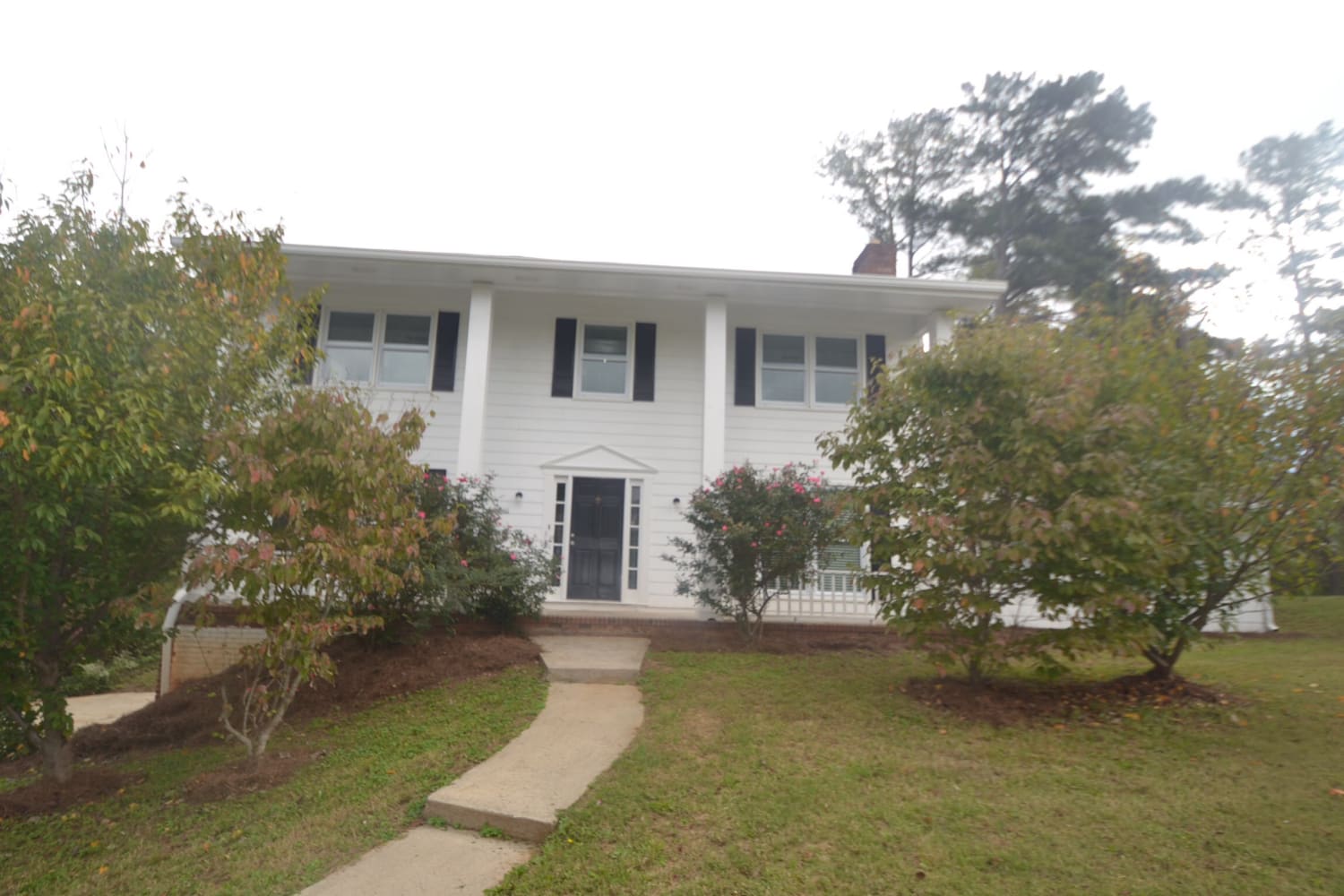 Front of 280 Vistawood Dr, Marietta, GA