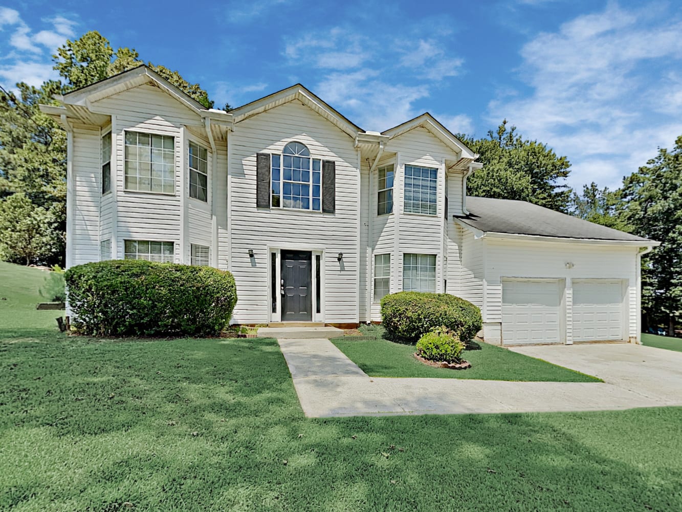 2802 Crestworth Ln, Buford photo 1