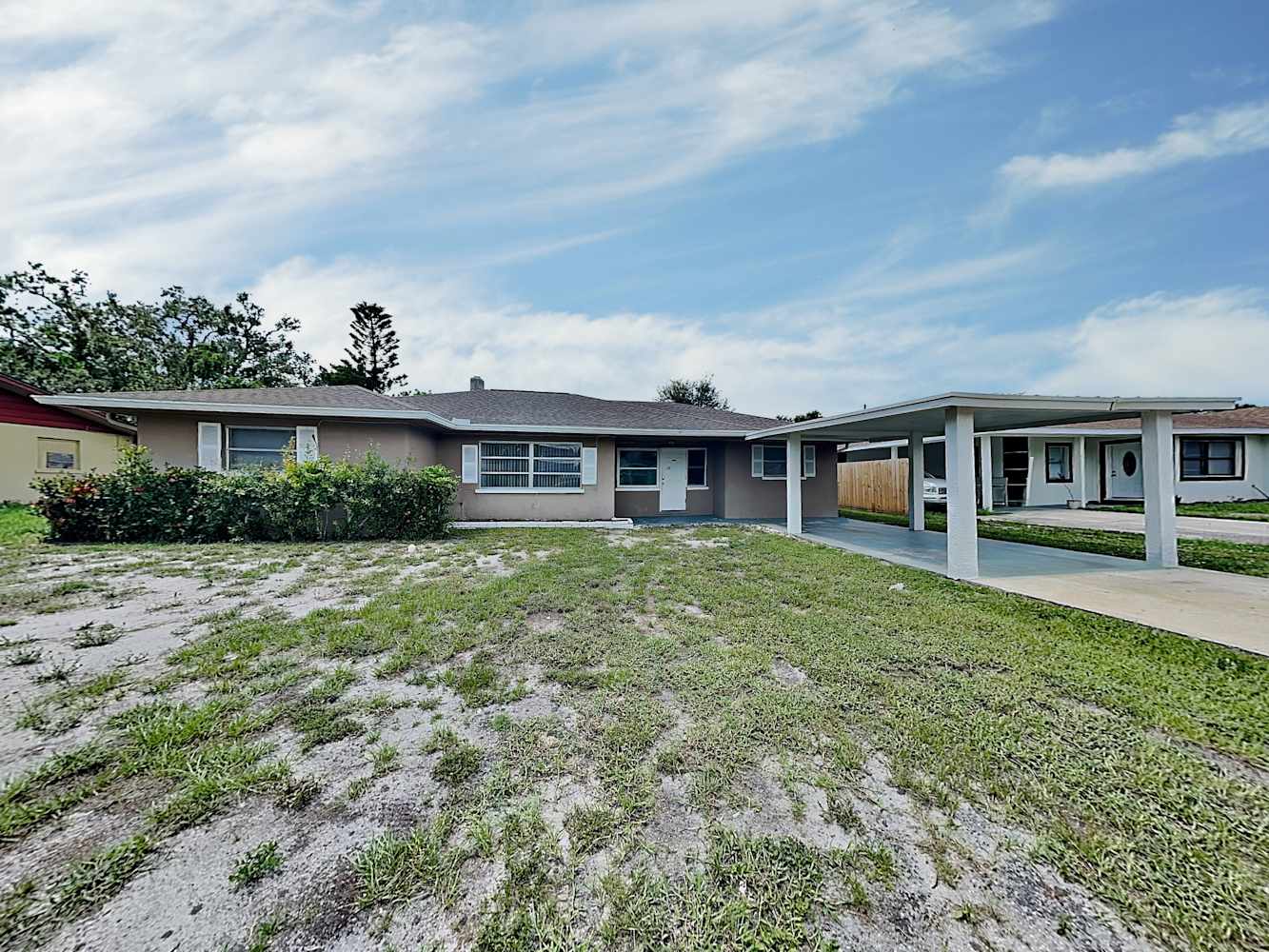 Front of 2808 4th St E, Bradenton, FL