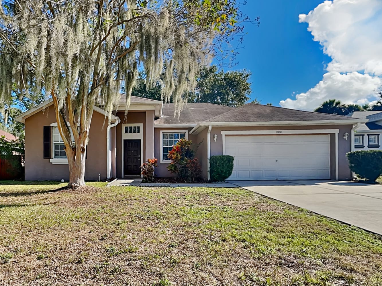 Front of 2808 Spring Meadow Dr, Plant City, FL