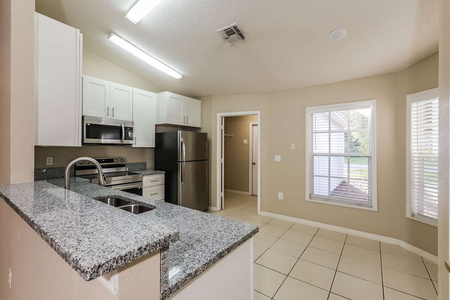 2830 Timbercrest Pl, Lakeland photo 6