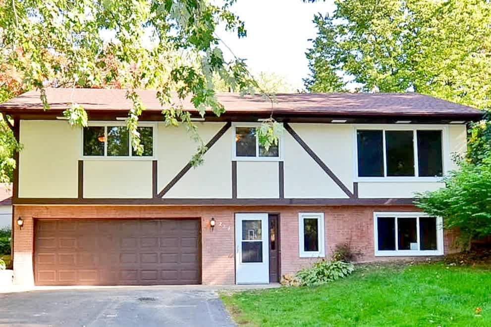 A house we rent in Long Lake, MN