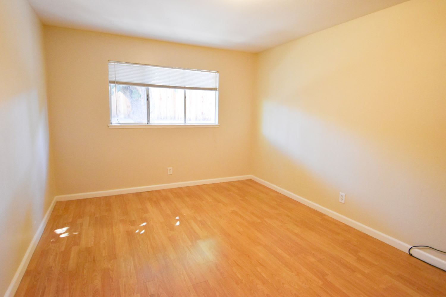 284 Yosemite Dr, Pittsburg photo 8