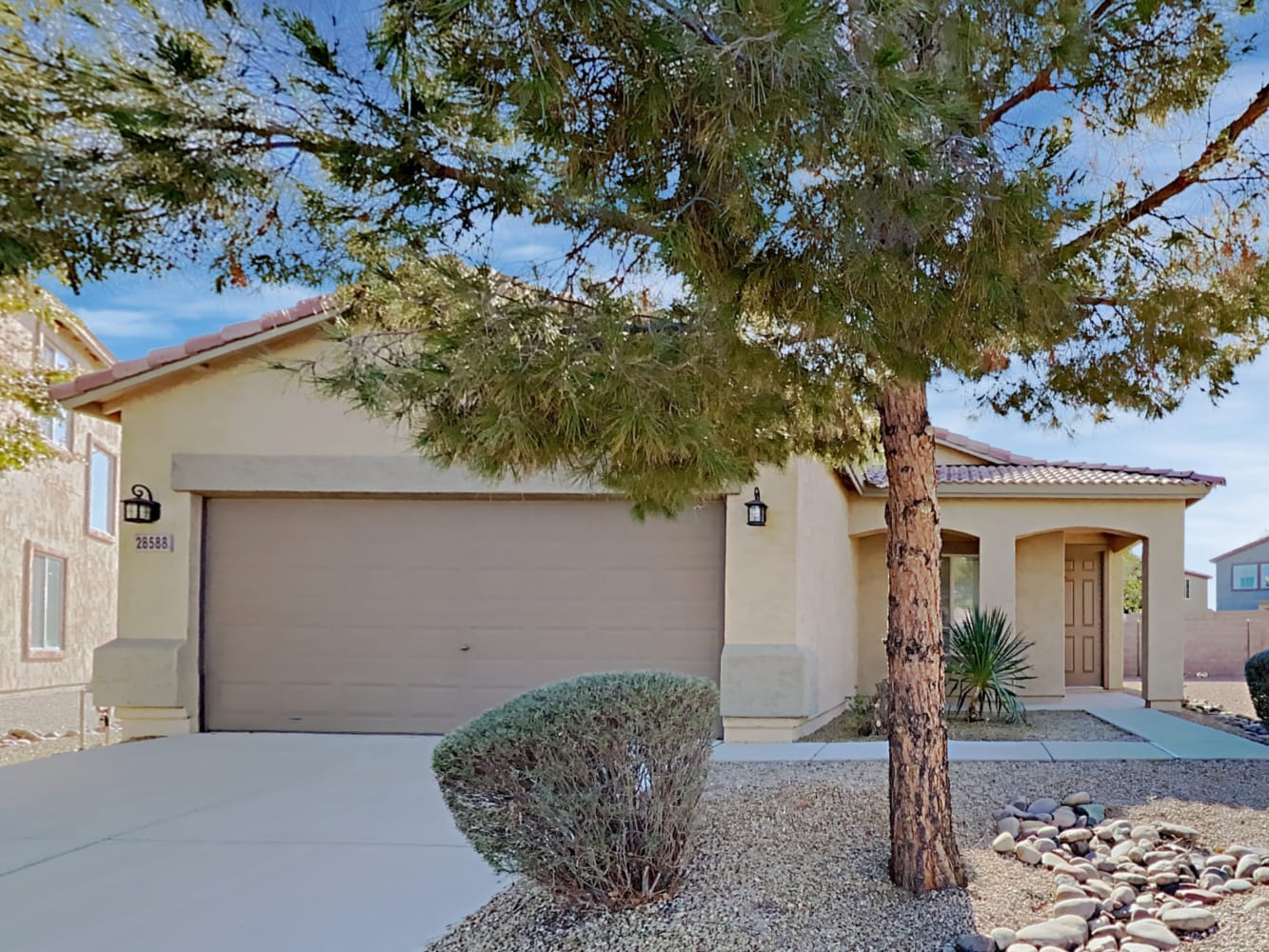 28588 N Rainfall Dr, San Tan Valley photo 1