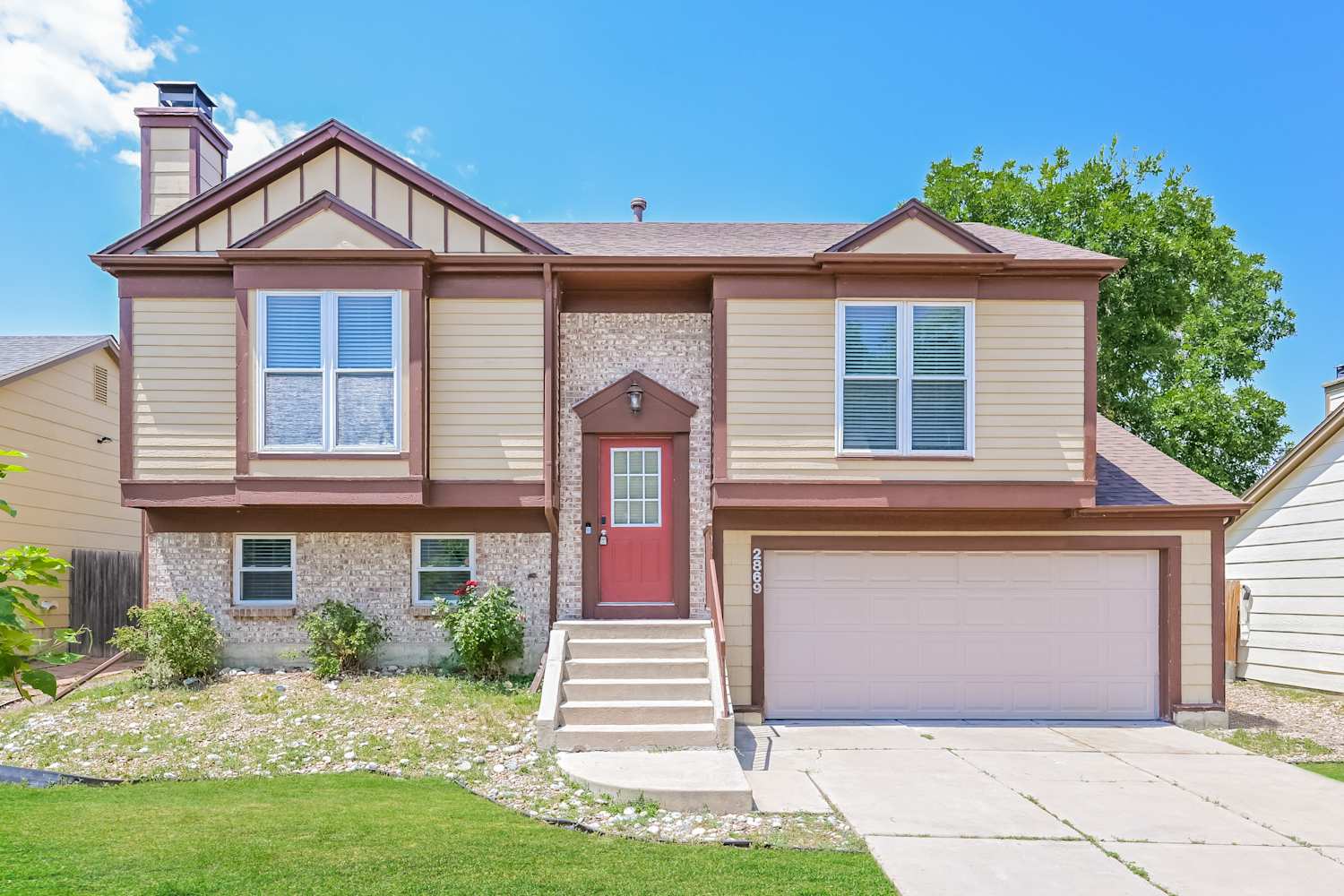 2869 S Espana Ct, Aurora photo 1