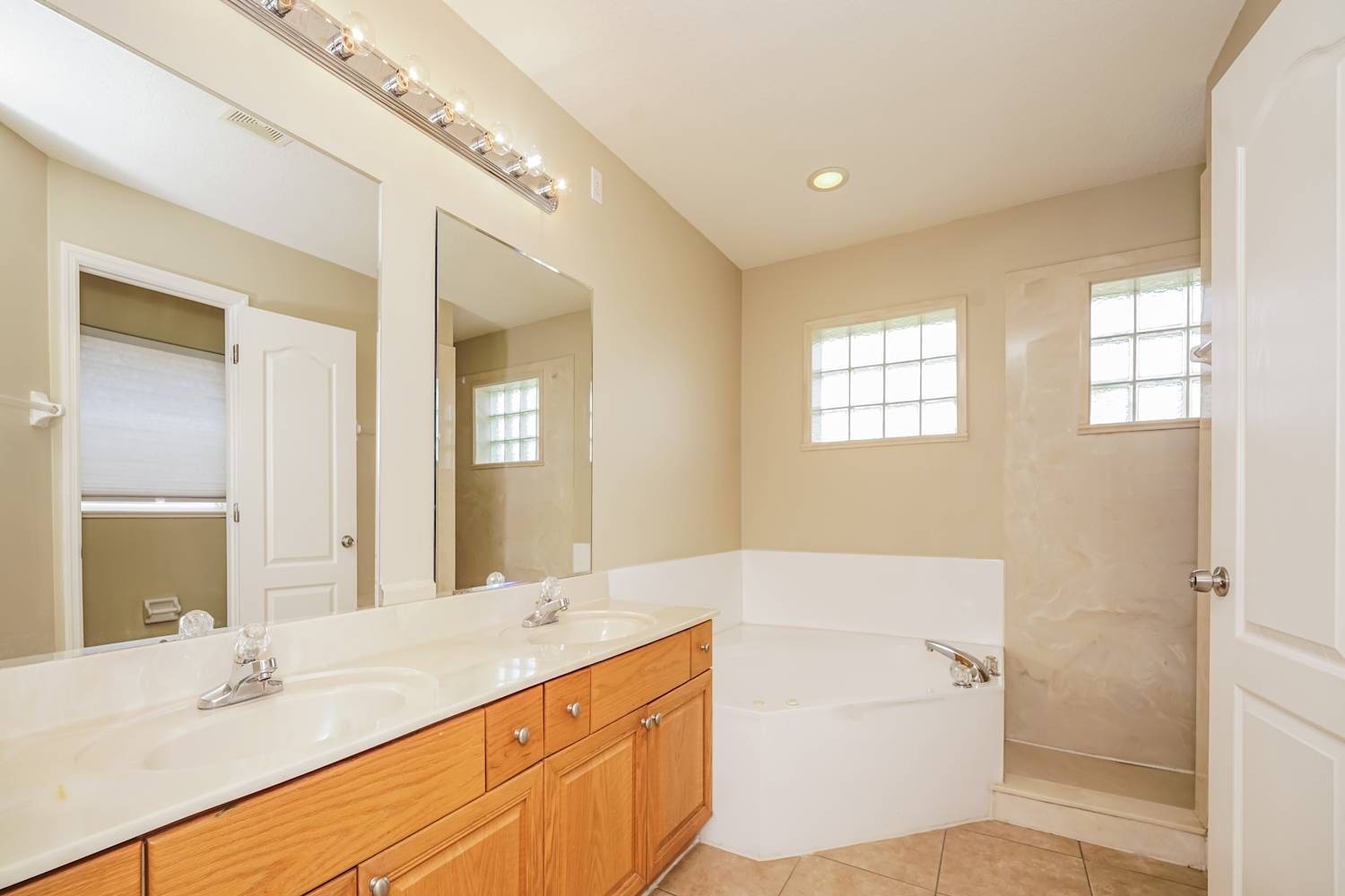2910 Brandywine Cir, Titusville photo 14