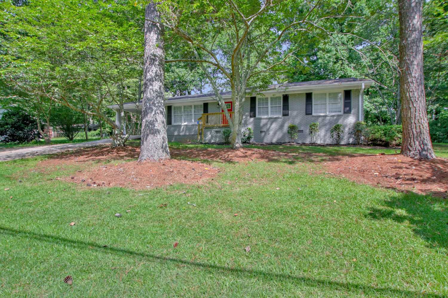 Front of 2915 Alcris Dr, Douglasville, GA