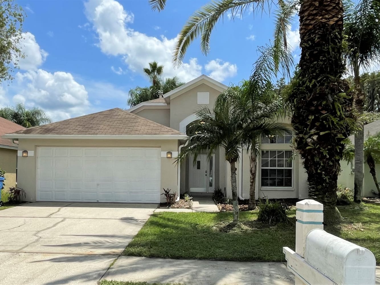 Front of 29242 Birds Eye Dr, Wesley Chapel, FL