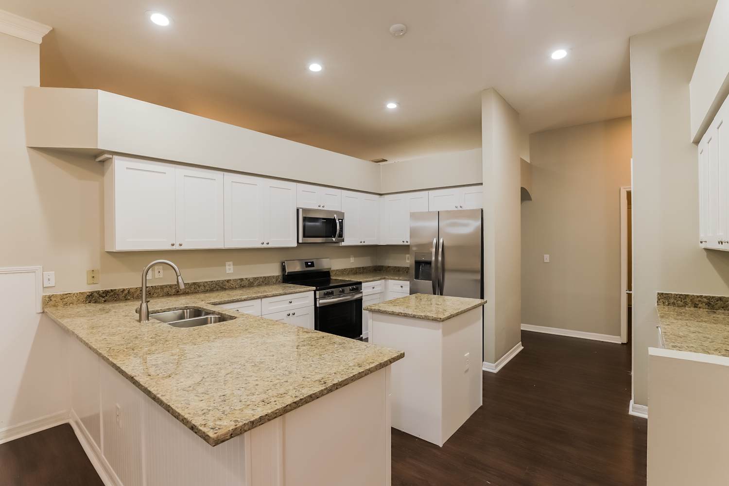 2927 Folklore Dr, Valrico photo 6