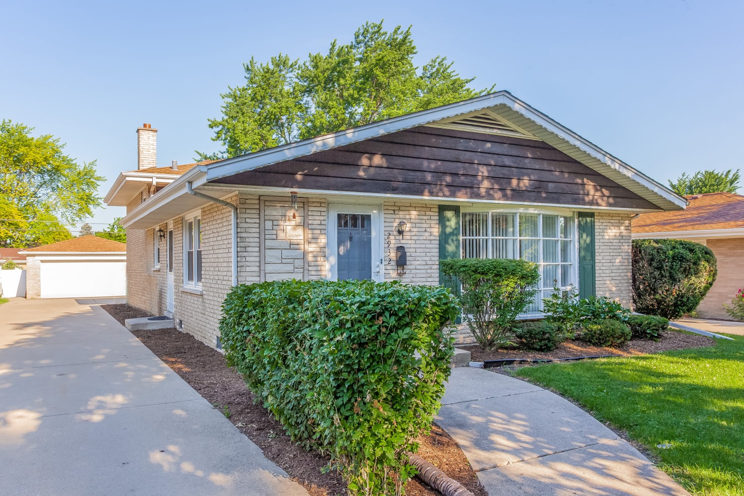 Front of 2932 Sunnyside Ave, Westchester, IL
