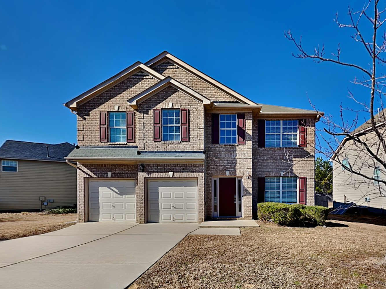 Front of 2935 Gayle Manor Ln, Snellville, GA