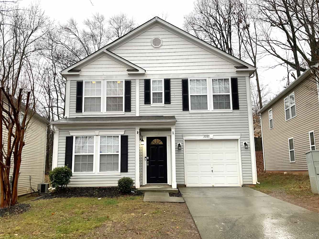 Front of 2935 Meadow Knoll Dr, Charlotte, NC