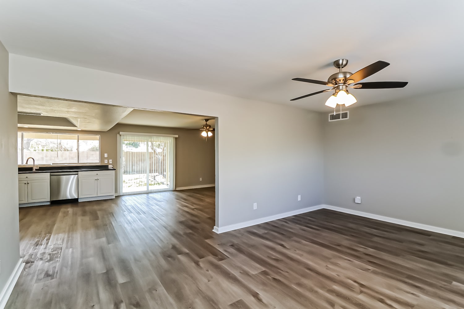 2937 E Michigan Ave, Phoenix photo 4