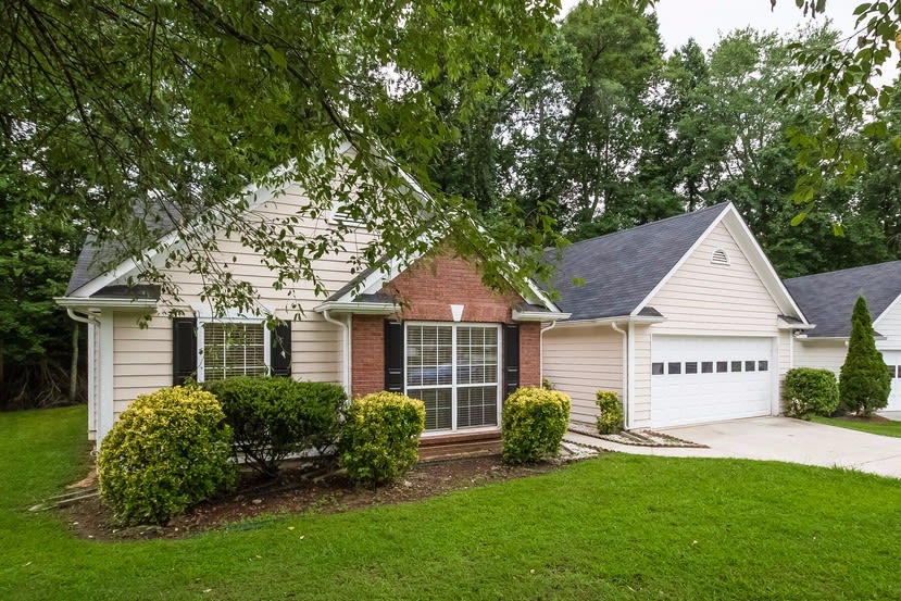 Front of 2944 Arendel Dr, Lawrenceville, GA