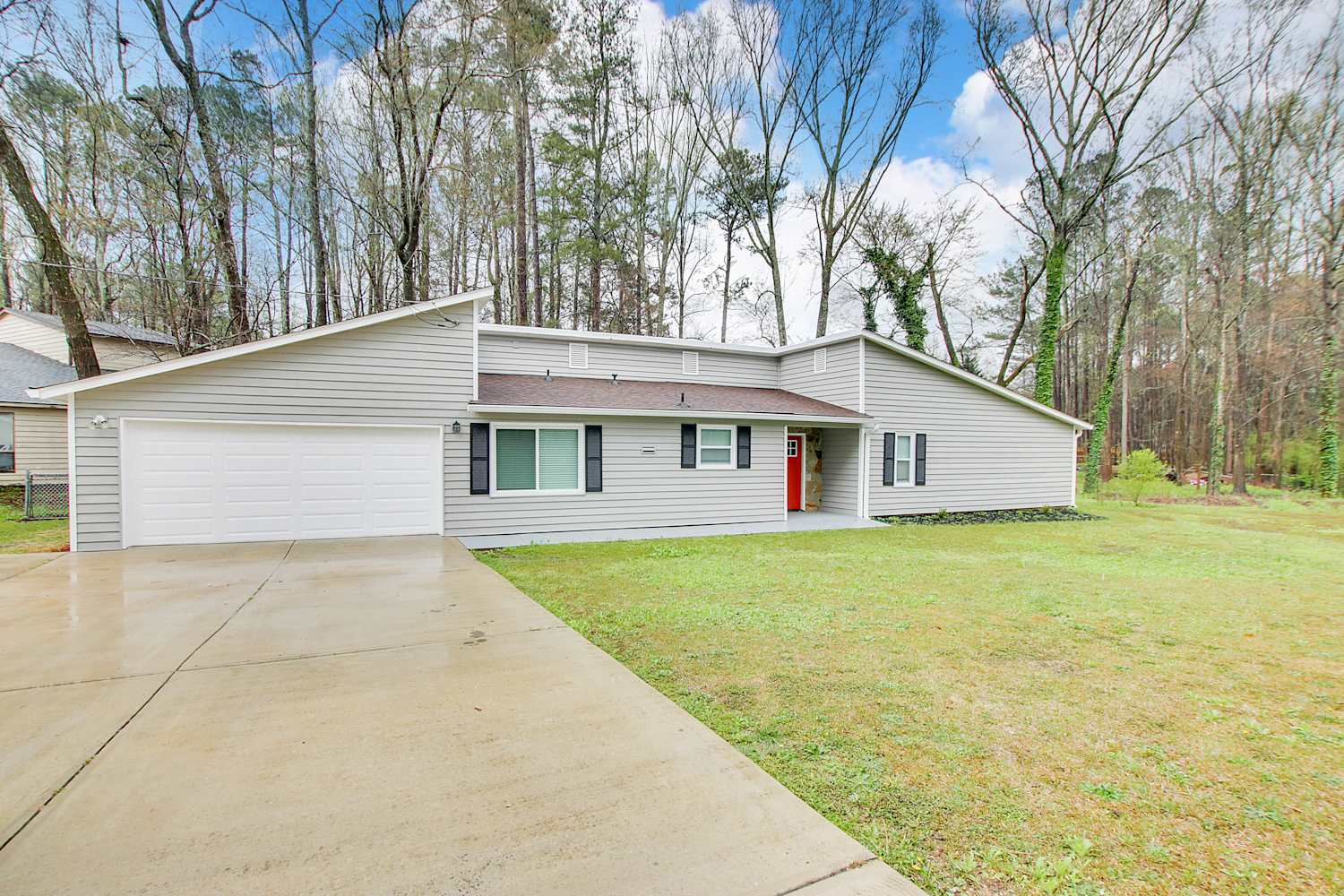 Front of 2950 Christophers Ct, Marietta, GA