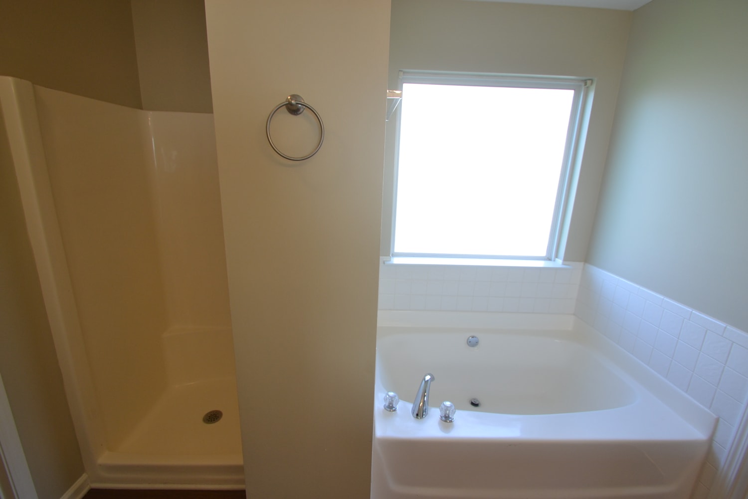 2959 Meadow Point Dr, Snellville photo 7