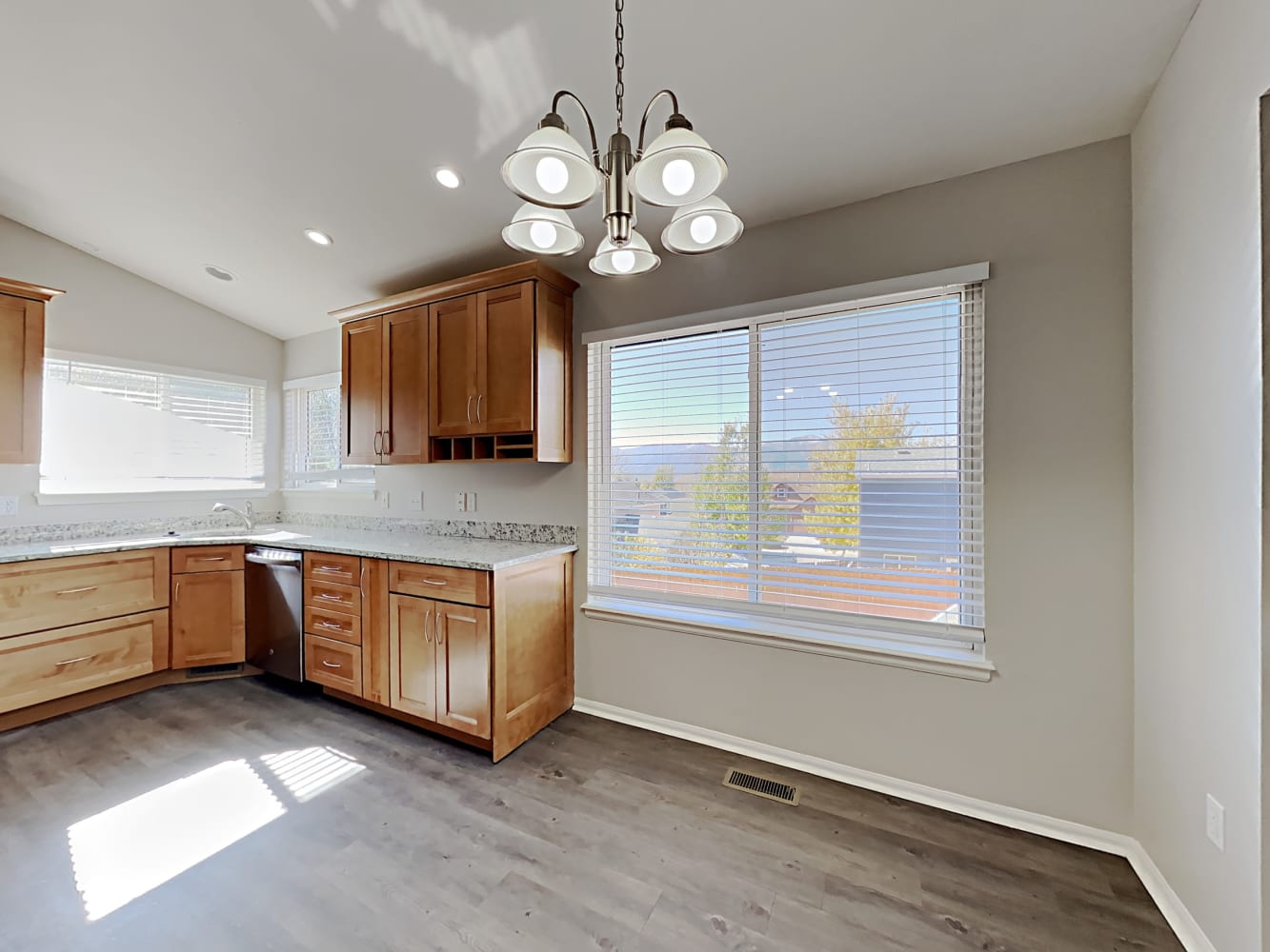 2970 Harrisburg Way, Colorado Springs photo 9