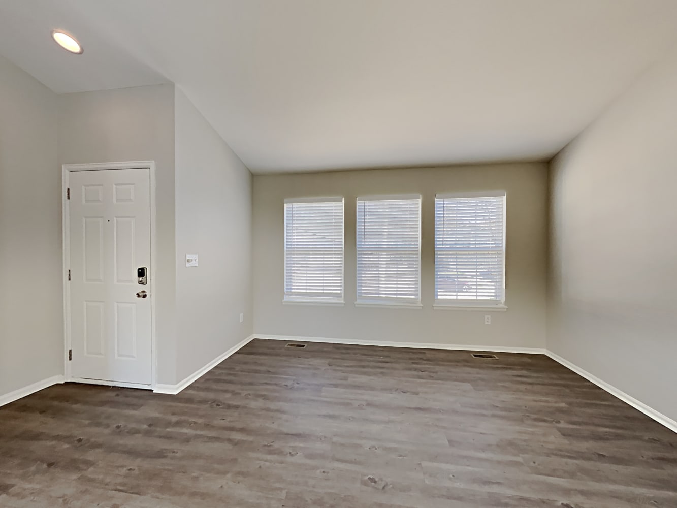 2970 Harrisburg Way, Colorado Springs photo 5