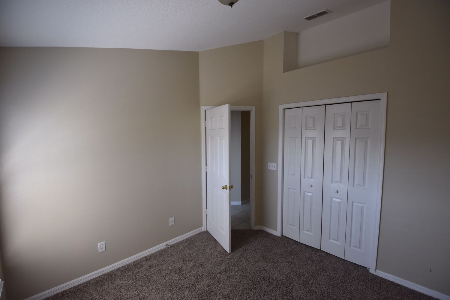 300 Balogh Pl, Longwood photo 6
