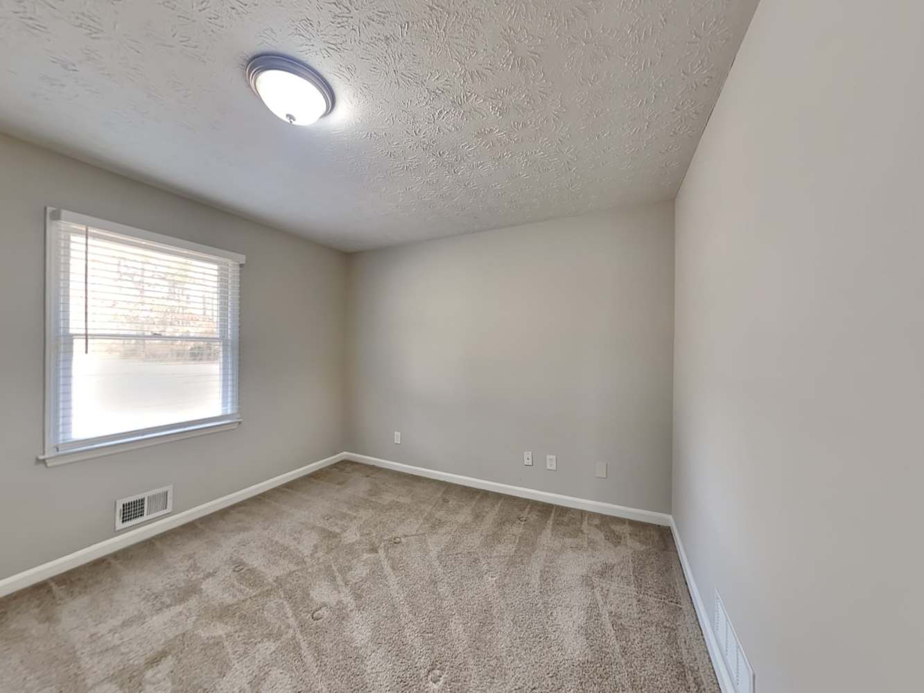 300 E Country Woods Dr, Covington photo 12