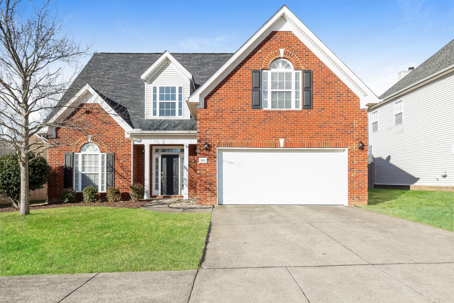 Front of 3003 Feradachs Ln, Spring Hill, TN