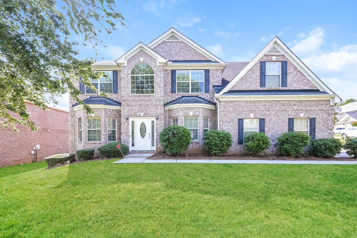 Front of 3004 Rochelle Ct, Snellville, GA
