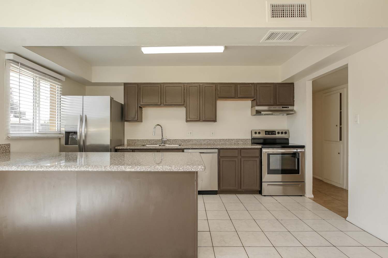 3007 N 79th Dr, Phoenix photo 8